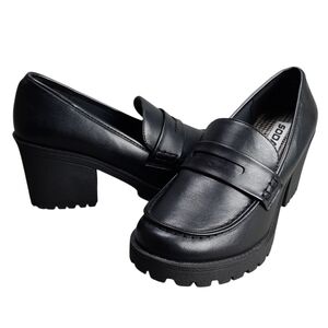 Soda Black Lug Sole Penny Loafer SZ 9M